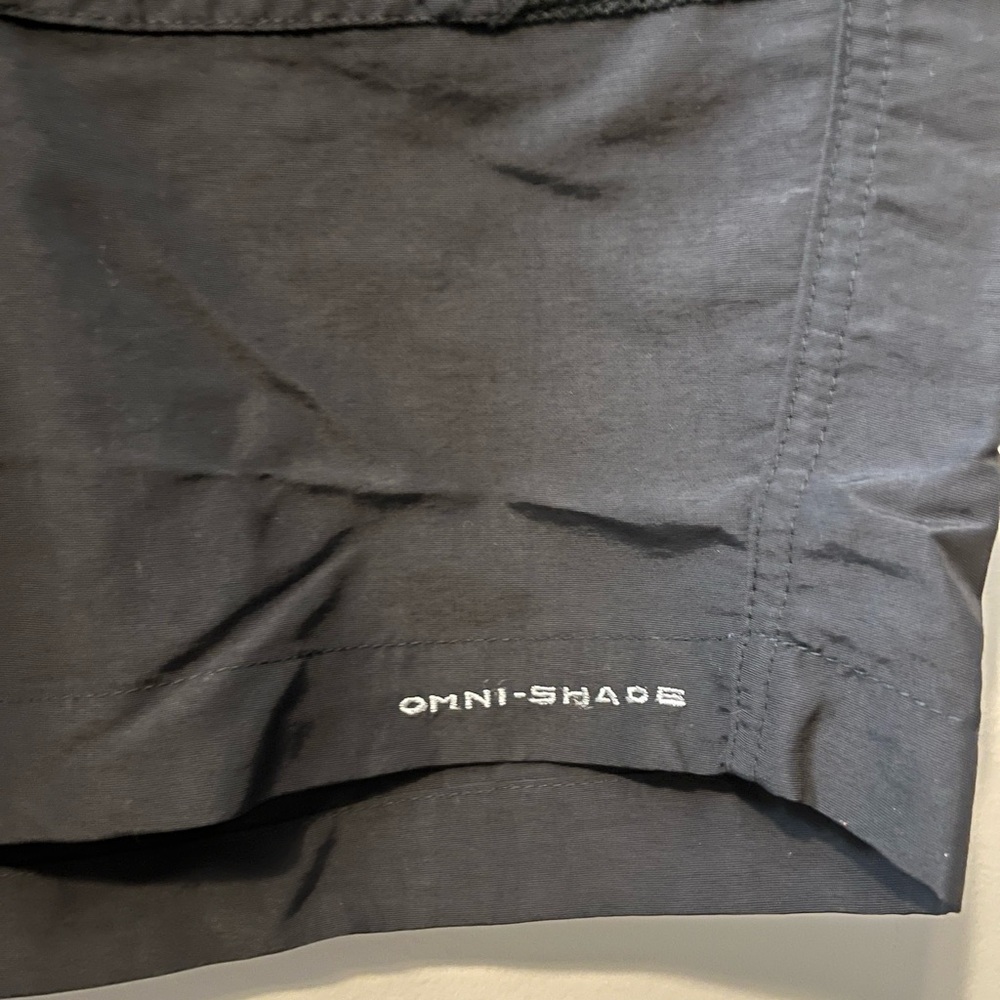 Columbia Men's Dark Cargo Shorts - Picture 2 of 6